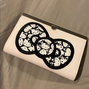 EUC Hello Kitty canvas material clutch wallet